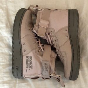 Women’s SF airforce 1 size 7